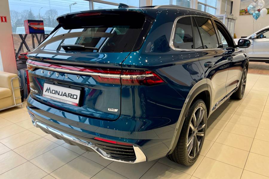 Автомобиль Geely Monjaro 